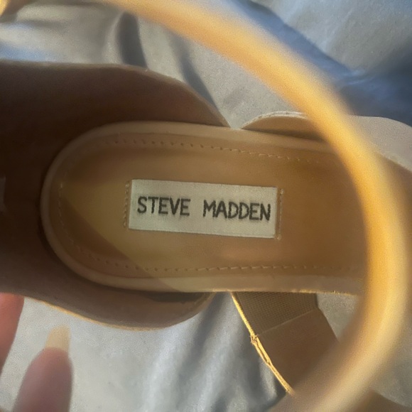 STEVE MADDEN NWOB Kadenn Strappy Wedges - Tan - 10M - Picture 8 of 9